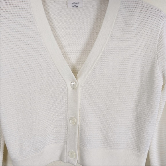 Aritzia Light Cropped Cardigan Sweater - Picture 6 of 6